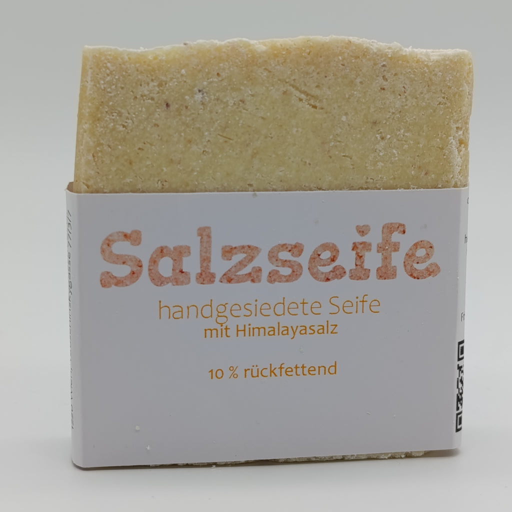 handgesiedete Salzseife